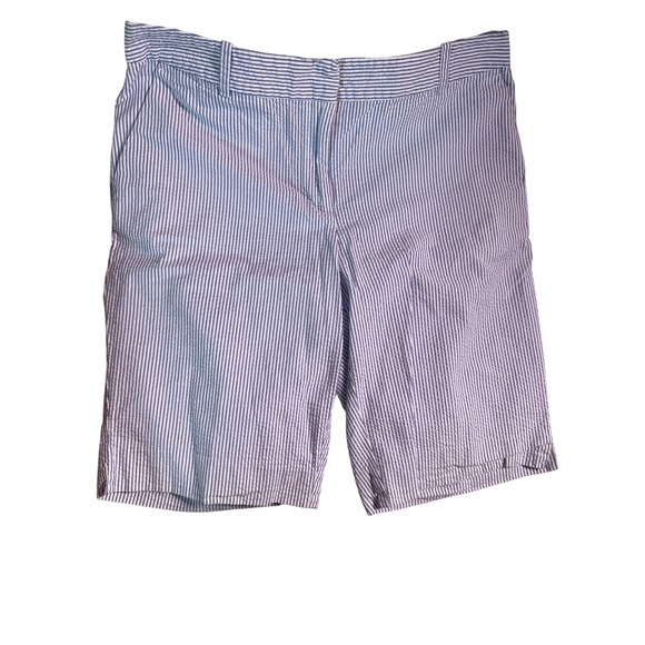Talbots Pants - Talbots blue white seersucker women's Bermuda shorts‎ size 8 flat front